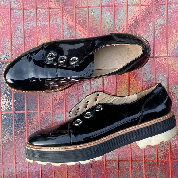 zara black patent leather oxford loafers w platform
needs laces size 38 US7.5-8 - Picture 5 of 8